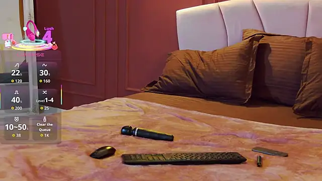 Olivia Haze online show from October 2025 07:00:01 PM