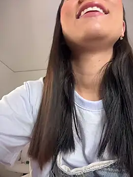 NatySpiice1 online show from October 2025 10:40:02 PM