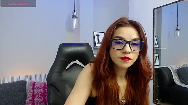 Snapshot of KendallWood_ chatting on April 2026 10:16:01 PM KendallWood online show from April 2026 10:16:01 PM