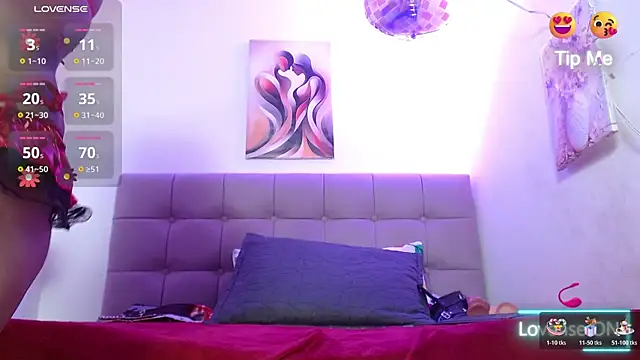 Snapshot of Karol_wish chatting on December 2025 08:37:02 PM Karol wish online show from December 2025 08:37:02 PM