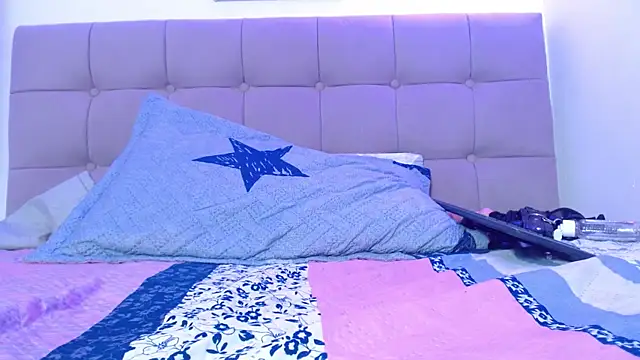 Snapshot of Karol_wish chatting on December 2025 08:23:01 AM Karol wish online show from December 2025 08:23:01 AM