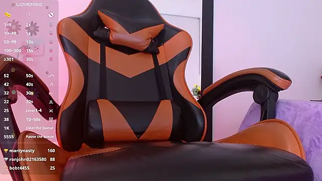 Snapshot of Karol_wish chatting on February 2026 07:51:01 AM Karol wish online show from February 2026 07:51:01 AM