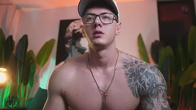 Thomas Falcon online show from November 2025 12:35:02 AM