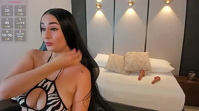 ashly moonn online show from December 2025 12:34:02 PM