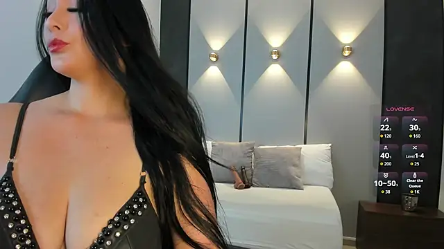 ashly moonn online show from April 2026 12:49:01 PM