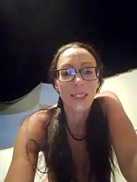 Snapshot of Astrid3 chatting on June 2026 10:00:02 PM Astrid3 online show from June 2026 10:00:02 PM