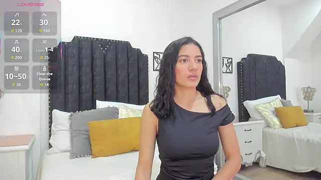 Snapshot of Skylerwhite02 chatting on December 2025 07:53:01 PM Skylerwhite02 online show from December 2025 07:53:01 PM