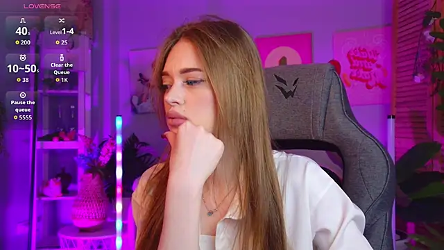 Snapshot of FlexyFox chatting on March 2026 02:34:01 PM FlexyFox online show from March 2026 02:34:01 PM