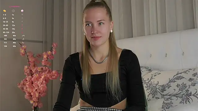 AlbaMesick online show from September 2025 12:06:01 PM