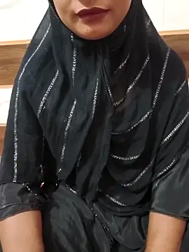 Snapshot of Itz_Mayra_ chatting on October 2025 05:38:02 AM Itz Mayra online show from October 2025 05:38:02 AM