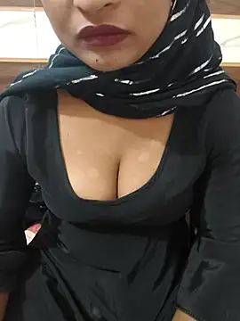 Snapshot of Itz_Mayra_ chatting on October 2025 07:30:01 AM Itz Mayra online show from October 2025 07:30:01 AM