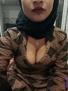 Snapshot of Itz_Mayra_ chatting on November 2025 07:58:01 AM Itz Mayra online show from November 2025 07:58:01 AM