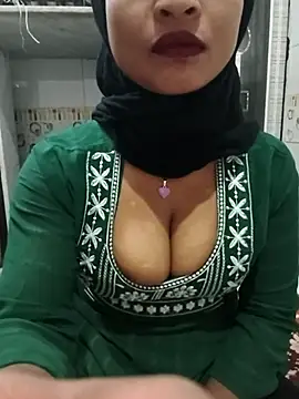 Snapshot of Itz_Mayra_ chatting on November 2025 07:07:01 AM Itz Mayra online show from November 2025 07:07:01 AM