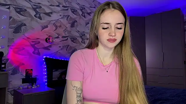 Snapshot of Jessica1West chatting on April 2026 05:16:01 PM Jessica1West online show from April 2026 05:16:01 PM