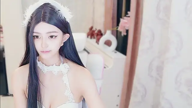 Aurora-77 online show from November 2025 01:33:02 PM