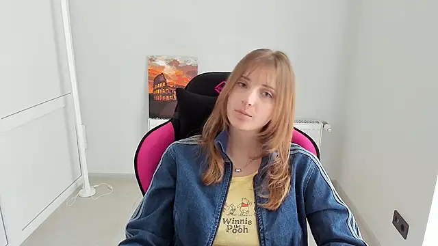 Snapshot of NeyliDream chatting on April 2026 12:44:02 PM NeyliDream online show from April 2026 12:44:02 PM