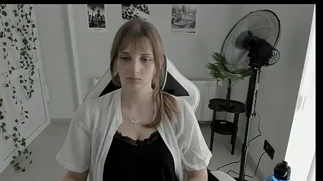 NeyliDream online show from June 2026 12:37:01 PM
