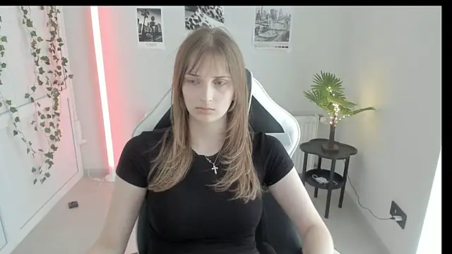 NeyliDream online show from June 2026 12:37:01 PM