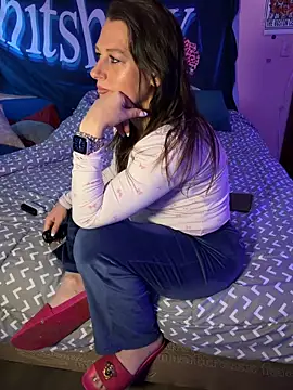 shortywidaphatty online show from November 2025 12:18:02 PM