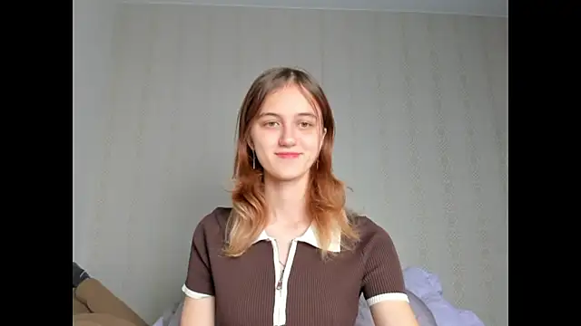 dreamy pollyyy online show from October 2025 07:25:01 PM