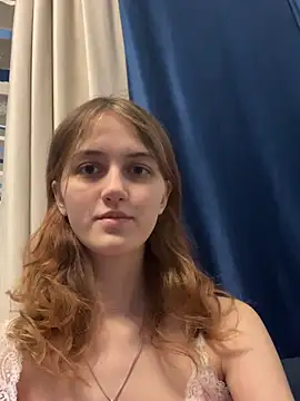 dreamy pollyyy online show from February 2026 05:27:02 PM