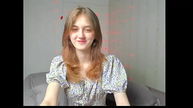 Snapshot of dreamy_pollyyy chatting on April 2026 04:17:02 PM dreamy pollyyy online show from April 2026 04:17:02 PM