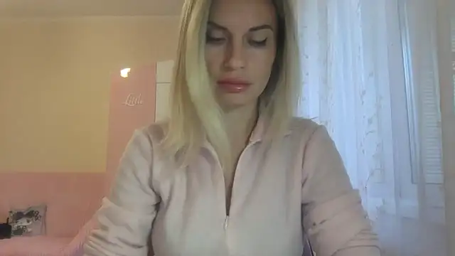 Snapshot of KarelliaStar chatting on October 2025 07:19:02 AM KarelliaStar online show from October 2025 07:19:02 AM