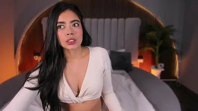 Snapshot of Isabellax21 chatting on February 2026 04:31:01 AM Isabellax21 online show from February 2026 04:31:01 AM