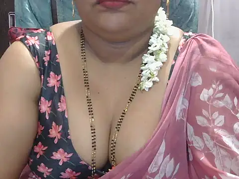 Snapshot of Nisha-telugu chatting on March 2026 05:39:01 PM Nisha-telugu online show from March 2026 05:39:01 PM