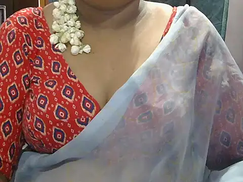 Snapshot of Nisha-telugu chatting on April 2026 12:11:02 AM Nisha-telugu online show from April 2026 12:11:02 AM