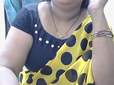 Snapshot of Nisha-telugu chatting on April 2026 06:54:02 PM Nisha-telugu online show from April 2026 06:54:02 PM