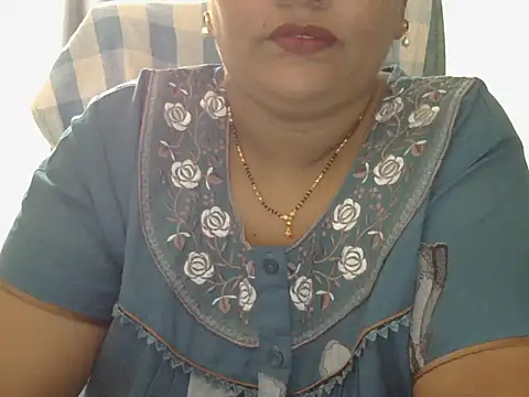 Snapshot of Nisha-telugu chatting on May 2026 07:08:01 PM Nisha-telugu online show from May 2026 07:08:01 PM
