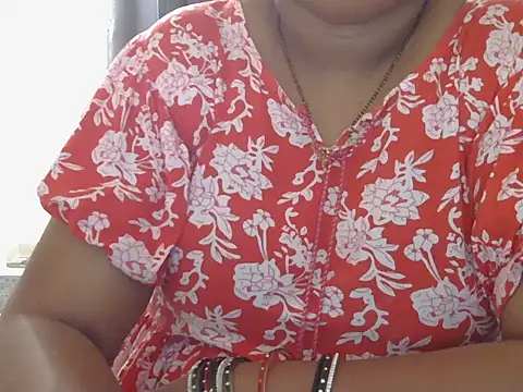 Snapshot of Nisha-telugu chatting on June 2026 04:12:02 PM Nisha-telugu online show from June 2026 04:12:02 PM