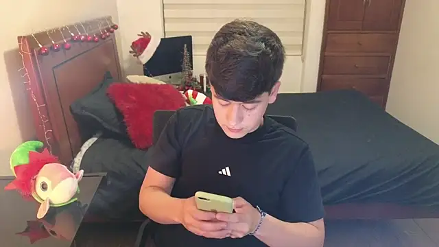 tightncuteass online show from November 2025 11:26:01 PM