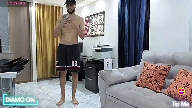 Thomas redcol online show from September 2025 07:39:02 PM