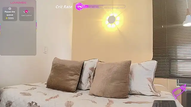 Axel Moon S online show from September 2025 05:03:02 PM