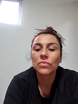 vanessa-titisM online show from April 2026 10:26:02 PM