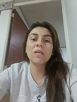 vanessa-titisM online show from May 2026 12:19:01 AM