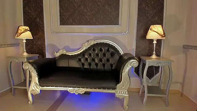 Helenstanford online show from October 2025 01:44:01 PM