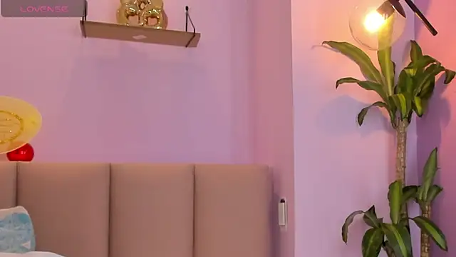 dulce mmg online show from December 2025 08:04:01 PM