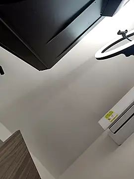 Snapshot of ArielBlossom___ chatting on October 2025 11:20:02 AM ArielBlossom online show from October 2025 11:20:02 AM