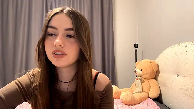 CatherinDream online show from December 2025 12:10:01 PM