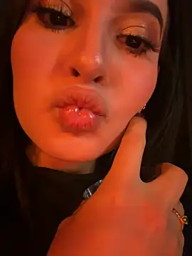 GabyMejiaa online show from February 2026 05:37:01 AM