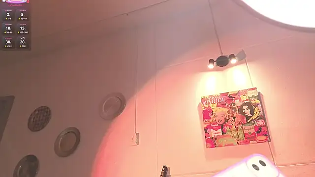 Snapshot of ashlynnlowe_ chatting on September 2025 07:51:02 PM ashlynnlowe  online show from September 2025 07:51:02 PM