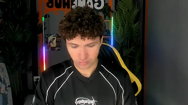 JonnyDarka online show from November 2025 08:17:02 AM