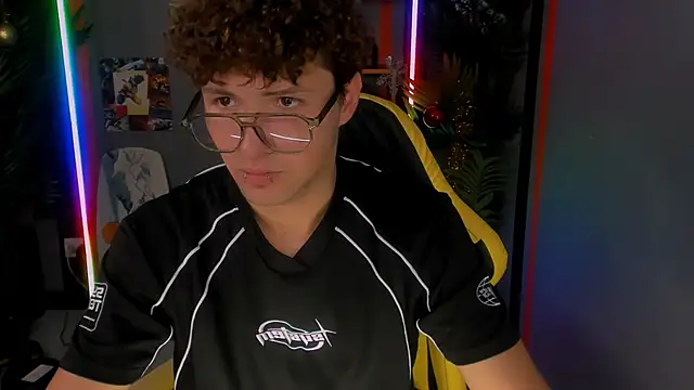 JonnyDarka online show from December 2025 03:40:02 PM