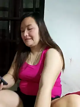 Snapshot of Tamara-a chatting on April 2026 11:59:02 AM Tamara-a online show from April 2026 11:59:02 AM