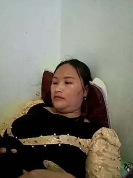 Snapshot of Tamara-a chatting on April 2026 01:02:02 PM Tamara-a online show from April 2026 01:02:02 PM