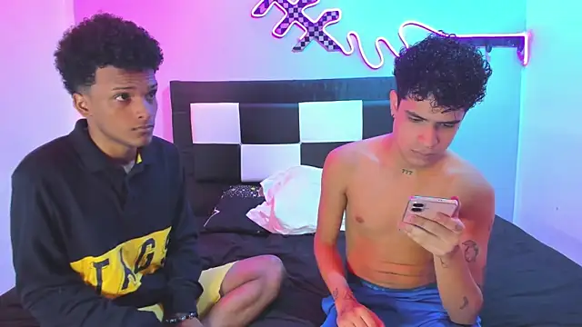 Snapshot of Lucky_boys__X chatting on April 2026 01:33:02 PM Lucky boys X online show from April 2026 01:33:02 PM
