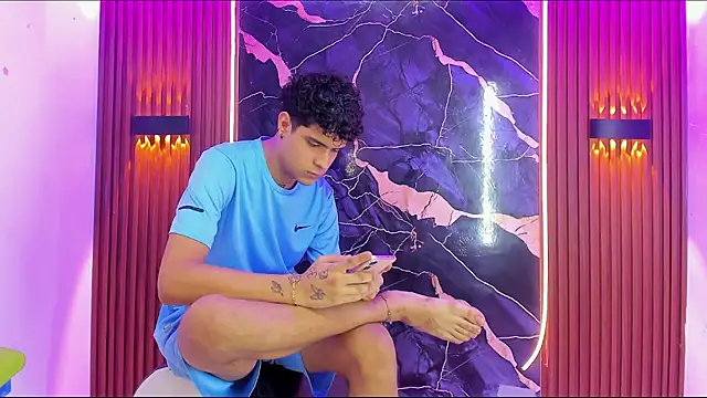 Snapshot of Lucky_boys__X chatting on April 2026 03:17:01 PM Lucky boys X online show from April 2026 03:17:01 PM